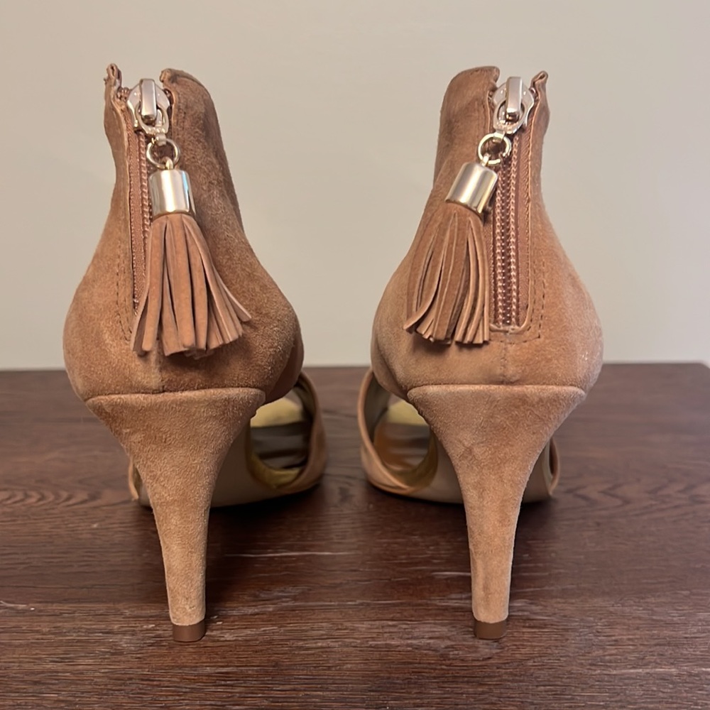 Rowen heels - Picture 2 of 4